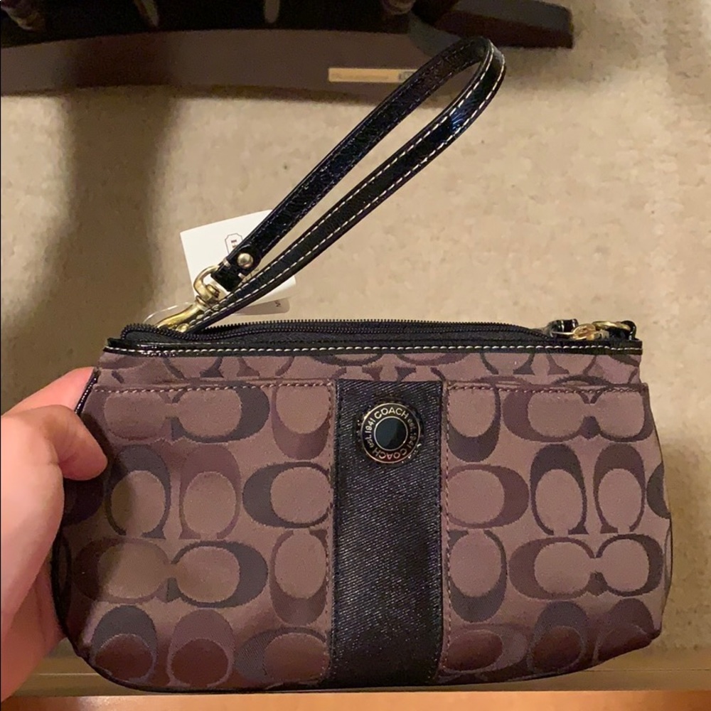 AUTHENTIC COACH WALLET